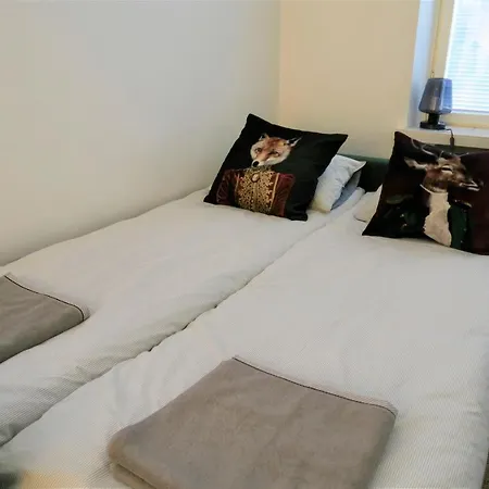 Kompakti Asunto Helsingin Sydamessa Apartment